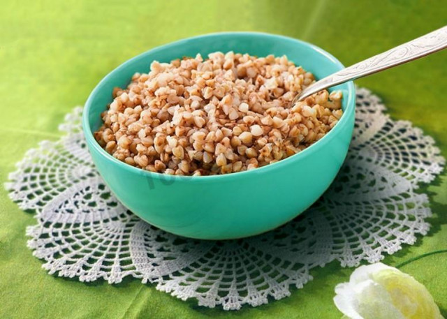 Steamed buckwheat porridge