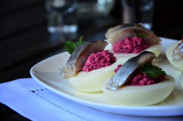 Eggs with herring and beetroot for New Year's Eve table