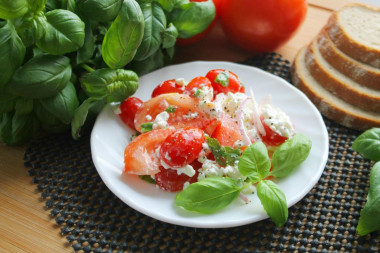 Salad with basil tomatoes and cheese