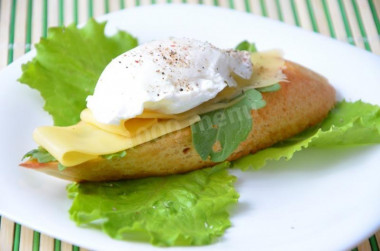 Poached egg - French breakfast