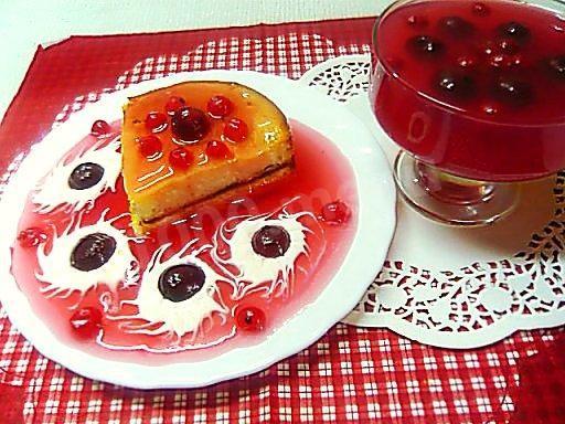 Fruit soup with casserole