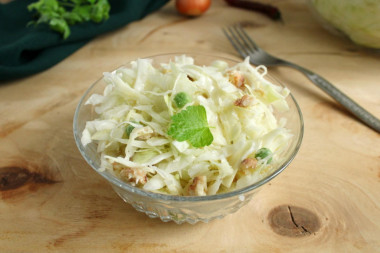 Saury cabbage salad