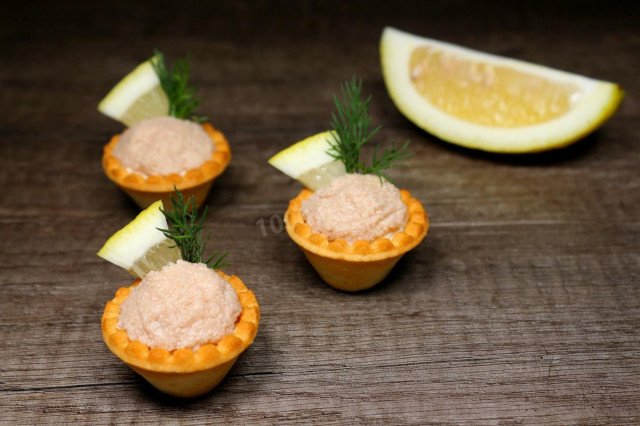 Tartlets with pollock caviar