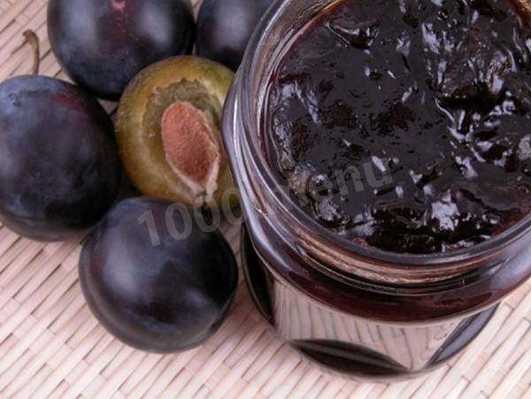 Plum marmalade