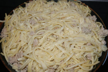 Pasta with pork Romance