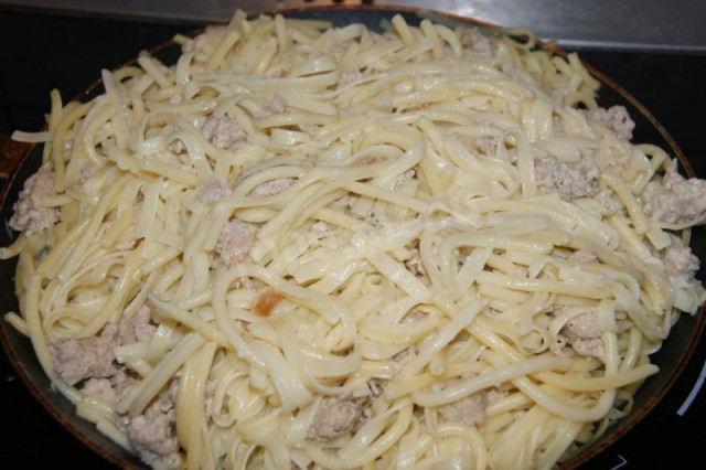 Pasta with pork Romance