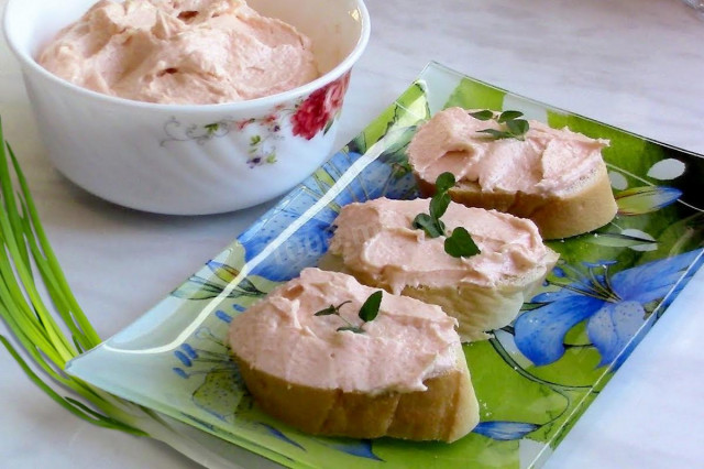 Pollock caviar with fish and butter for spreading