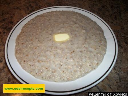 Thick barley porridge in Russian with milk