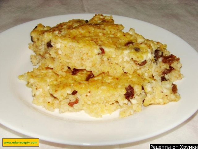 Millet porridge with raisins