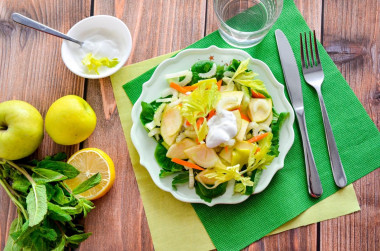 Salad with celery and apple