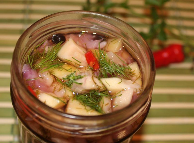 Pickled zucchini pickles