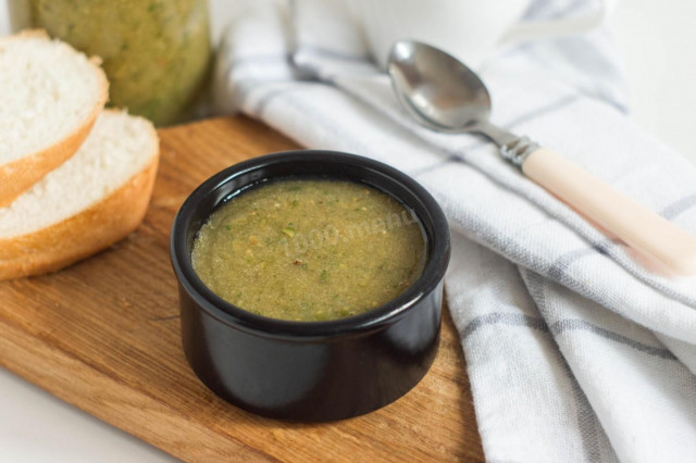 Feijoa mashed with sugar for winter