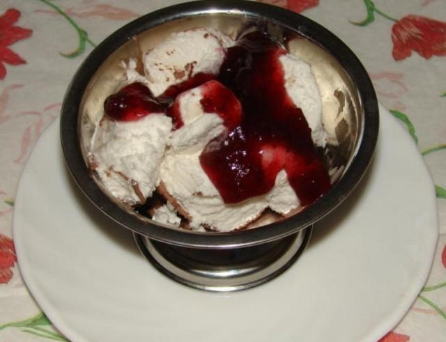 Lingonberry sauce