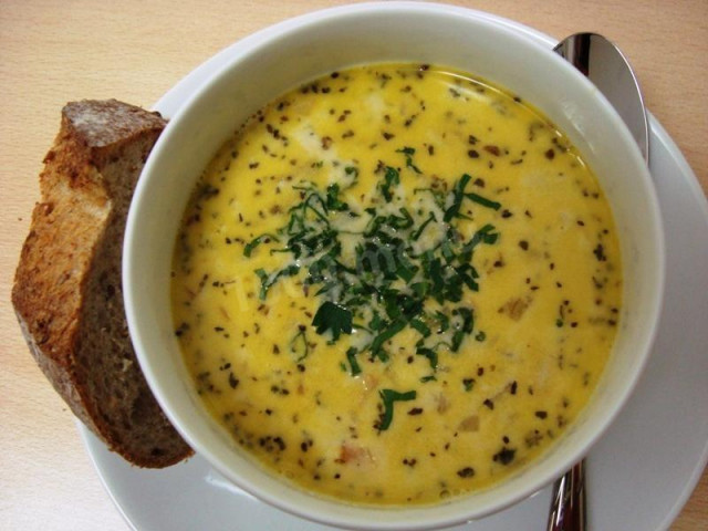 Creamy chicken breast soup with mushrooms