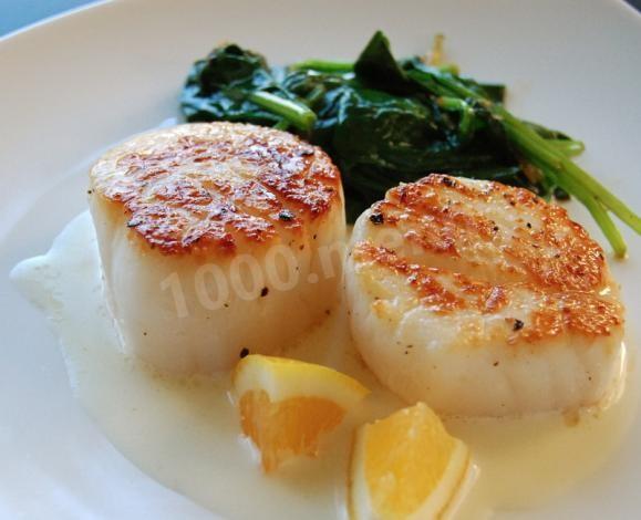 Scallop with lemon