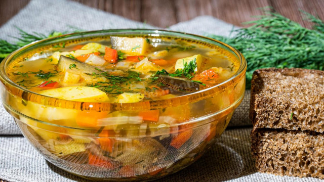 Soup with eggplant and zucchini without meat