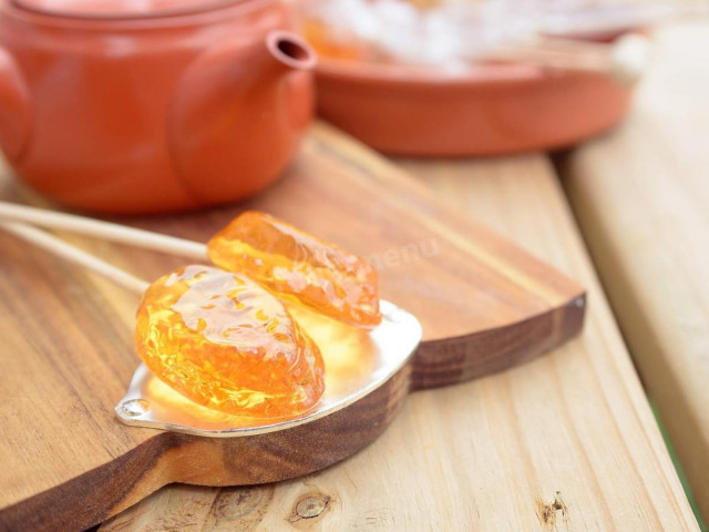 Stevia lollipops with tartar