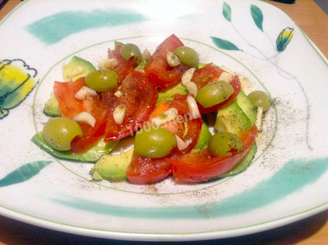 Avocado and tomato salad