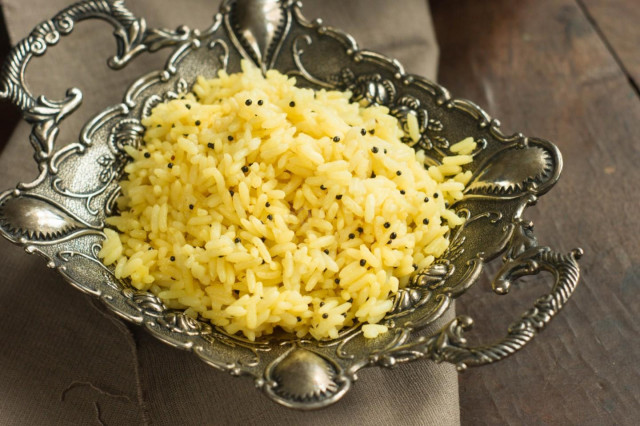 Rice with turmeric and ghee