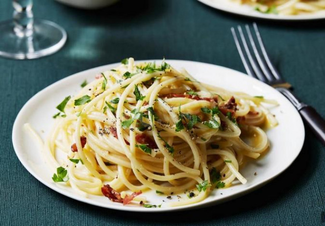 Pasta Carbonara with bacon