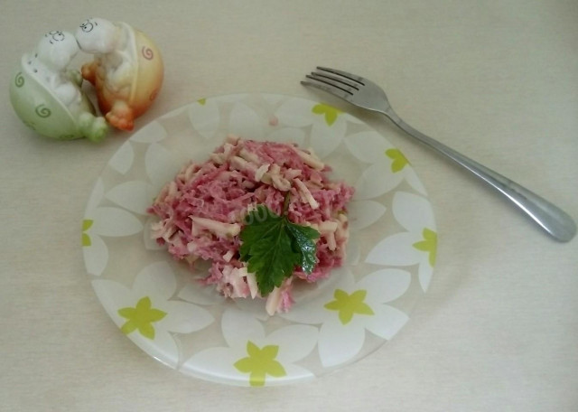 Light rutabaga and chicken salad