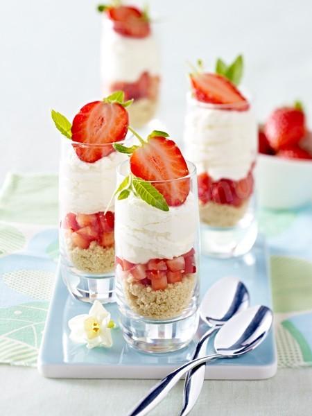 Ice cream dessert with strawberries and cookies