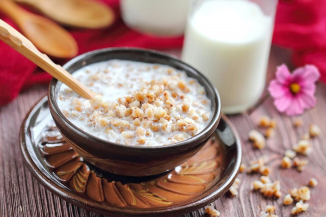 Sweet milk buckwheat porridge