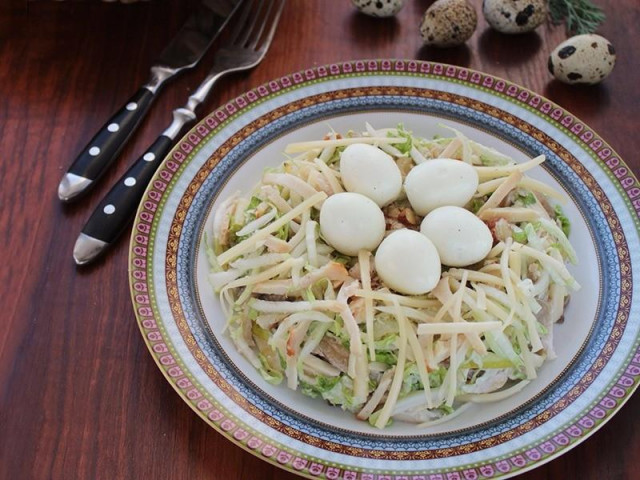 Capercaillie's nest salad with cabbage