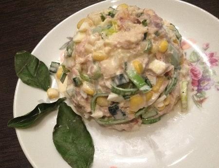 Tuna and apple salad