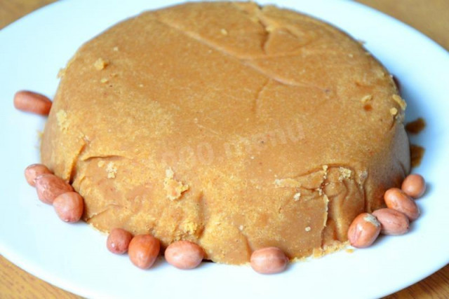 Peanut halva