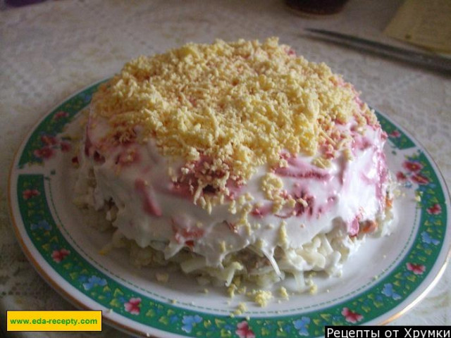 Vegetable cake with canned pollock