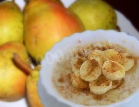 Pear oatmeal porridge