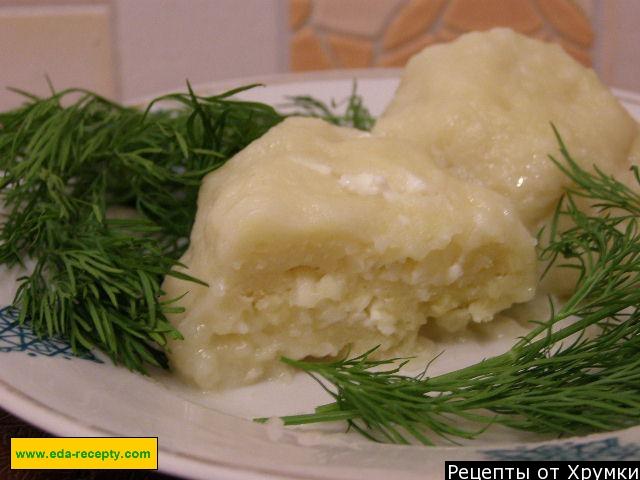 Potato dumplings with cheese