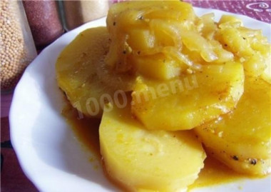 Side dish of potatoes with onion and garlic