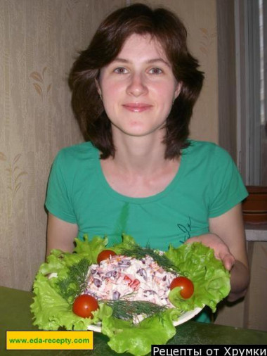 Red bell pepper salad with crab sticks and cheese