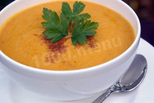 Pumpkin puree soup with peanut butter