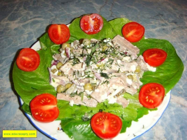 Beef tongue salad with pickles