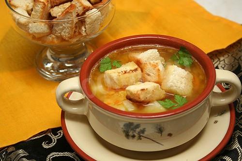 Pea soup with Georgian lamb broth