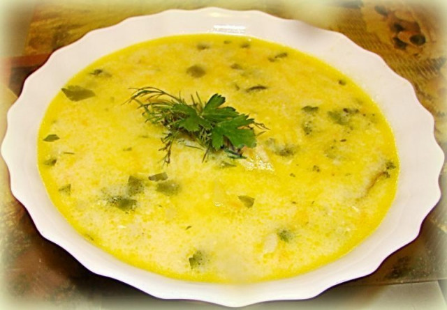 Mashed soup with broccoli shrimp and cheese