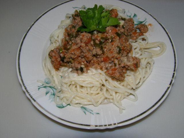 Spaghetti with Bolognese sauce