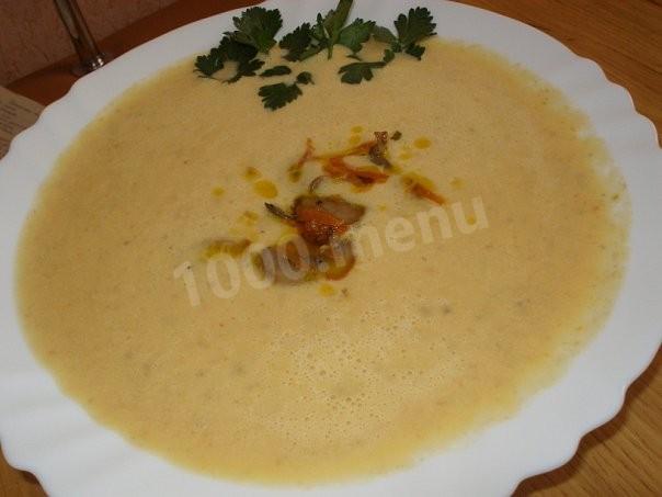 Pumpkin and mushroom puree soup