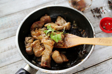 Pan-fried meat