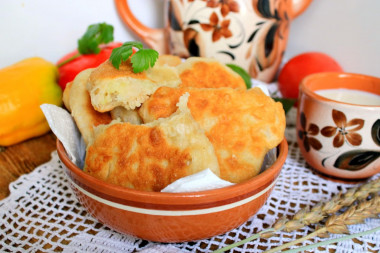 Kefir pies fried in a pan