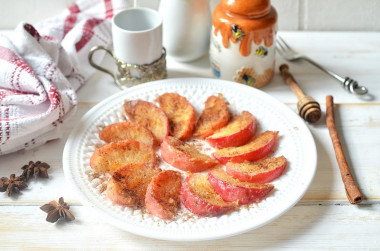 Fried apples in a pan