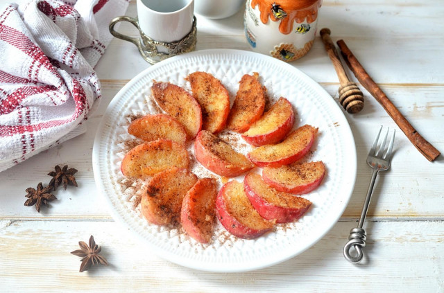 Fried apples in a pan