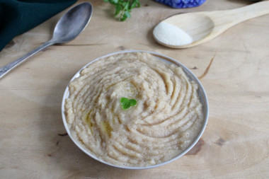 Fried semolina in a frying pan