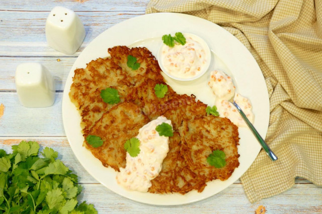 Latkes for Hanukkah Jewish pancakes