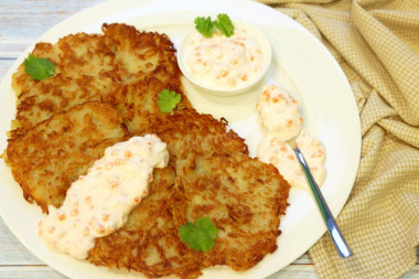 Latkes for Hanukkah Jewish pancakes