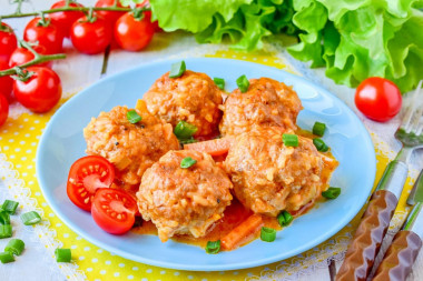 Hedgehogs with rice with tomato paste