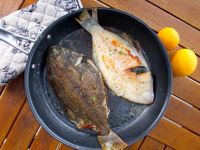 Whole flounder fried